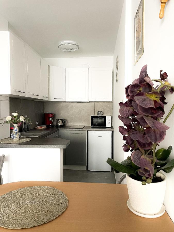 Apartamentyprzymorzu Marytka W Centrum Blisko Morza Kolobrzeg Exterior photo